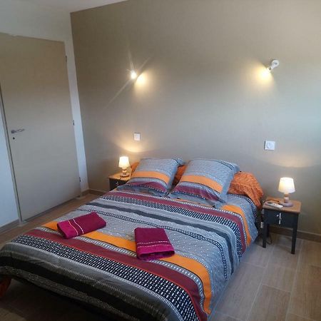 L'Auberge Du Mazet Lodeve Bagian luar foto