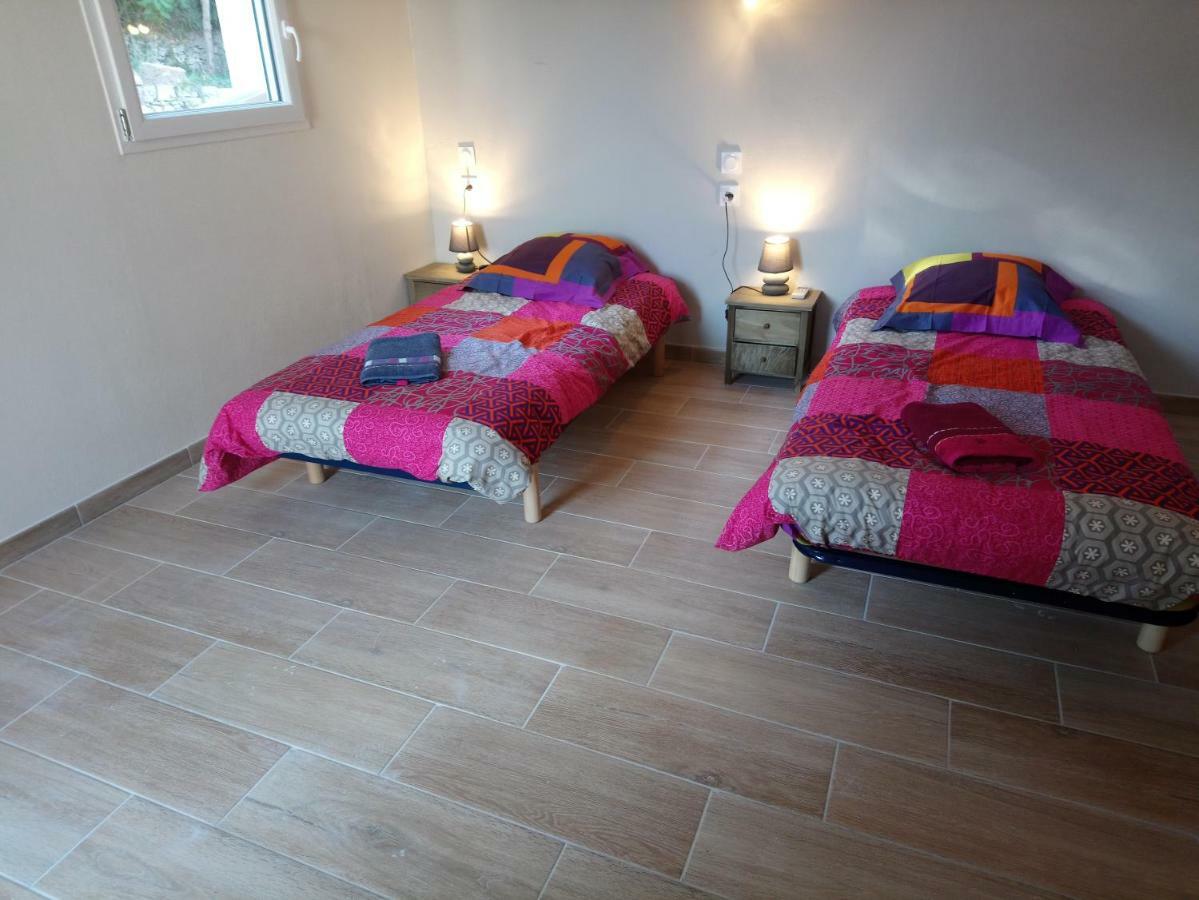 L'Auberge Du Mazet Lodeve Bagian luar foto